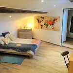 Maison De Ville En Avignon