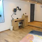 Maison De Ville En Avignon